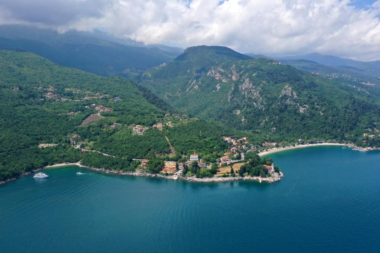 Apartments And Rooms By The Sea Medveja, Opatija - 2305 Laurana Esterno foto