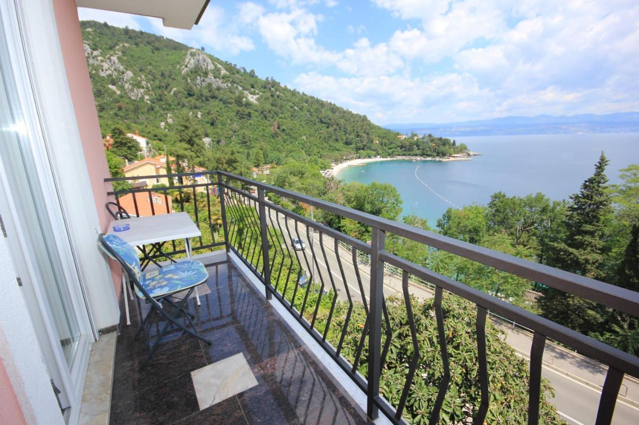 Apartments And Rooms By The Sea Medveja, Opatija - 2305 Laurana Esterno foto