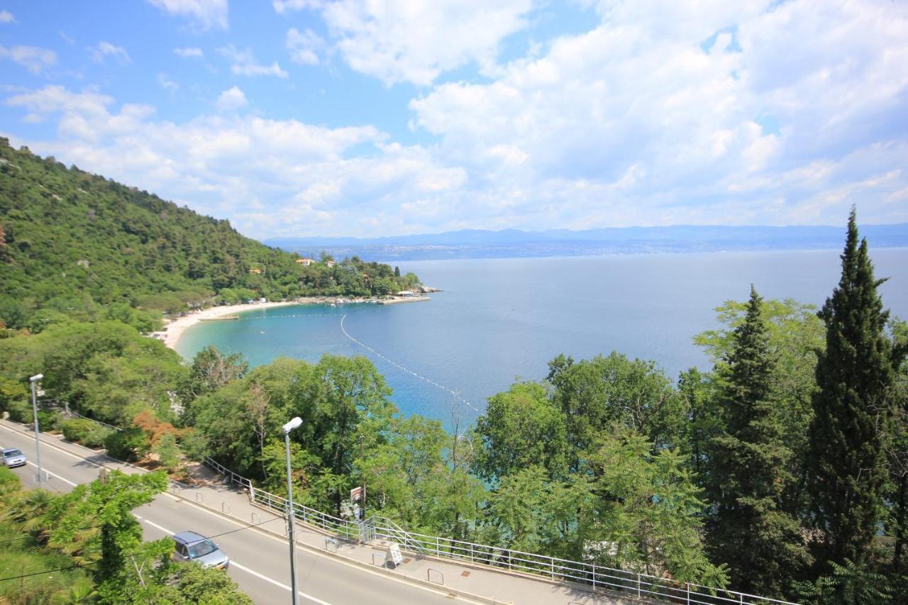 Apartments And Rooms By The Sea Medveja, Opatija - 2305 Laurana Esterno foto